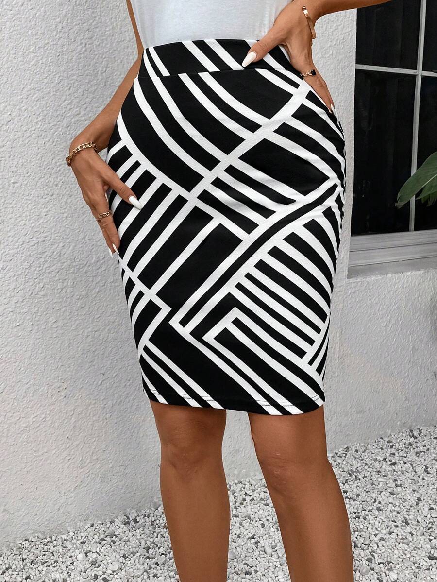 EMERY ROSE Women's Summer Printed Pencil Skirt - Black - View 1