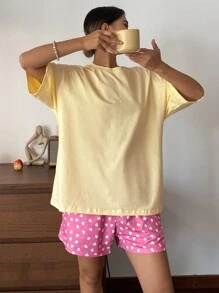 Livesso 簡約寬鬆上衣＆心形全印花短褲睡衣套裝 - 黃色 - 查看 3