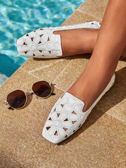 CUCCOO TILAWA 女士鞋镂空花卉刺绣优雅户外方头白色平底乐福鞋夏季度假鞋夏季促销圣诞秋季新年假期