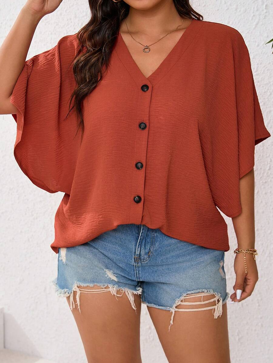 SHEIN LUNE 前鈕裝飾大碼寬鬆蝙蝠袖襯衫