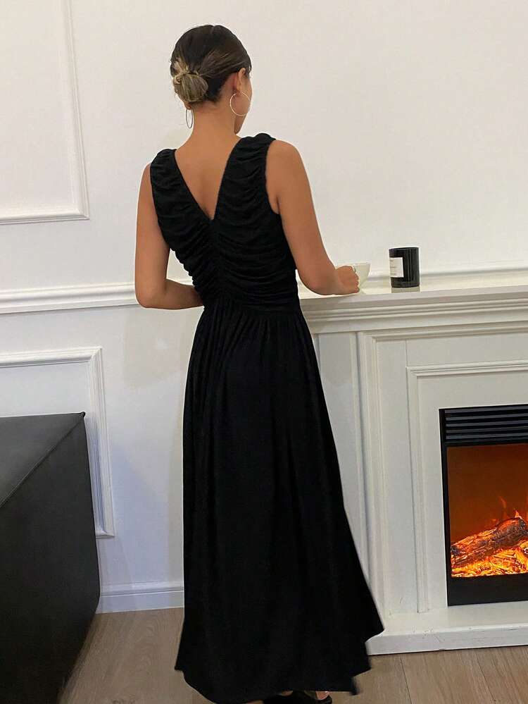 Solid Color Sleeveless V-Neck Dress With Pleats And Cinched Waist For Women,Ruffle,Casual Women Dresses Maxi Dress