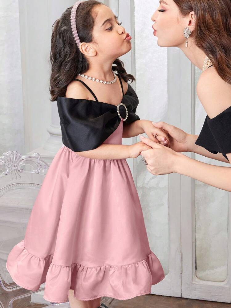 Young Girl Woven Color Block Off Shoulder Strap Fitted Casual Dress