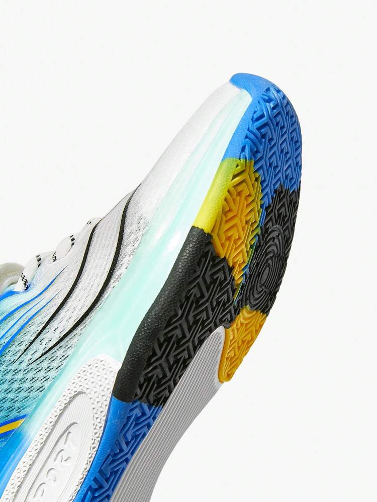 1pair Boys' Outdoor Basketball Shoes With Breathable Mesh Upper, Non-Slip & Wear-Resistant