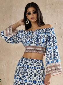 Forever 21 Women's Fashionable Vintage Printed Off-Shoulder Cropped Top For Vacation - Multicolor - View 3