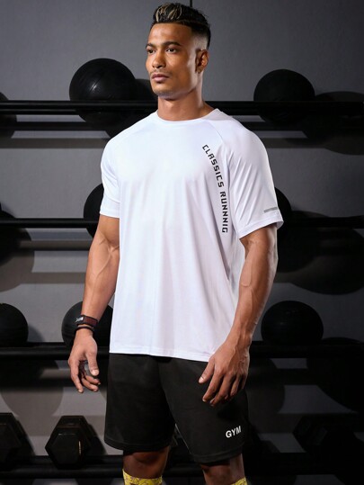 Manfinity Fitness Camiseta e shorts de manga curta com estampa de letras masculinas estilo namorado, roupa esportiva de verão