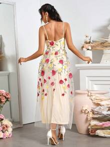 SHEIN Belle 女士網紗刺繡V領優雅伴娘禮服，細肩帶款式 - 米色 - 查看 2