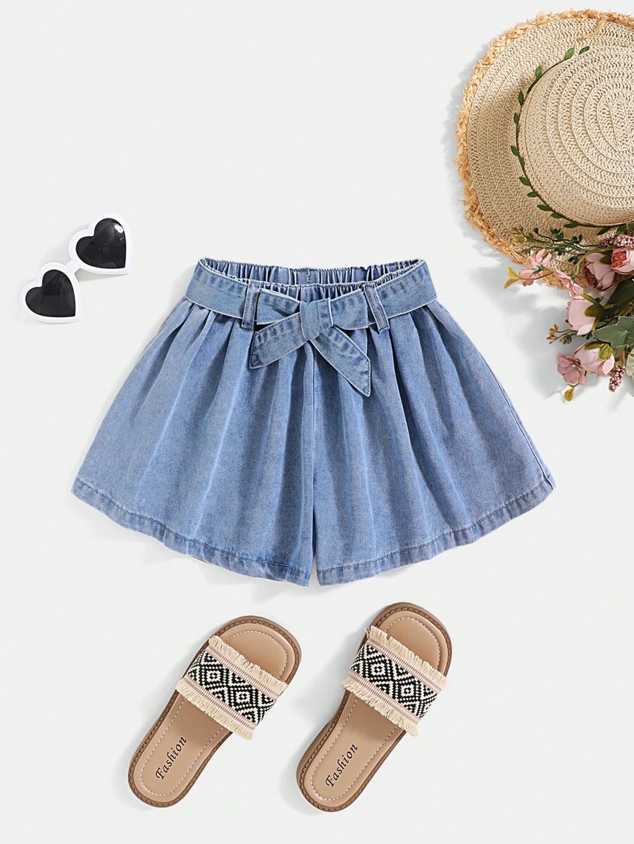 SHEIN 少女春夏水洗休闲宽松牛仔短裤，配腰带，适合演唱会穿着 - 淺色水洗藍 - 查看 1