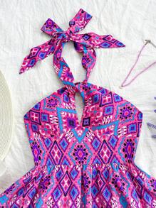 Soleia 女士夏季度假音樂節藍紫色印花迷你連衣裙，採用項圈領，多層鬆軟飄逸的荷葉邊緣設計，流蘇綁帶裝飾 - 彩色 - 查看 3