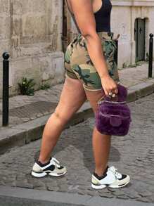 女款簡約迷彩日常口袋短褲 - 軍綠色 - 查看 4