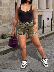 女款簡約迷彩日常口袋短褲 - 軍綠色 - 查看 6