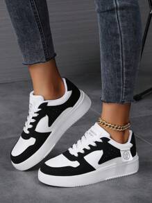秋冬女士平底系带休闲运动鞋，白色运动鞋，滑板鞋，轻便街头服饰，百搭女士鞋 - 黑與白 - 查看 5