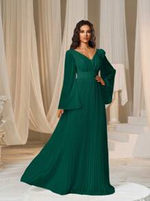 Faeriesty Plunging Neckline Flared Sleeve Pleated Chiffon Formal Dress - Dark Green - View 4