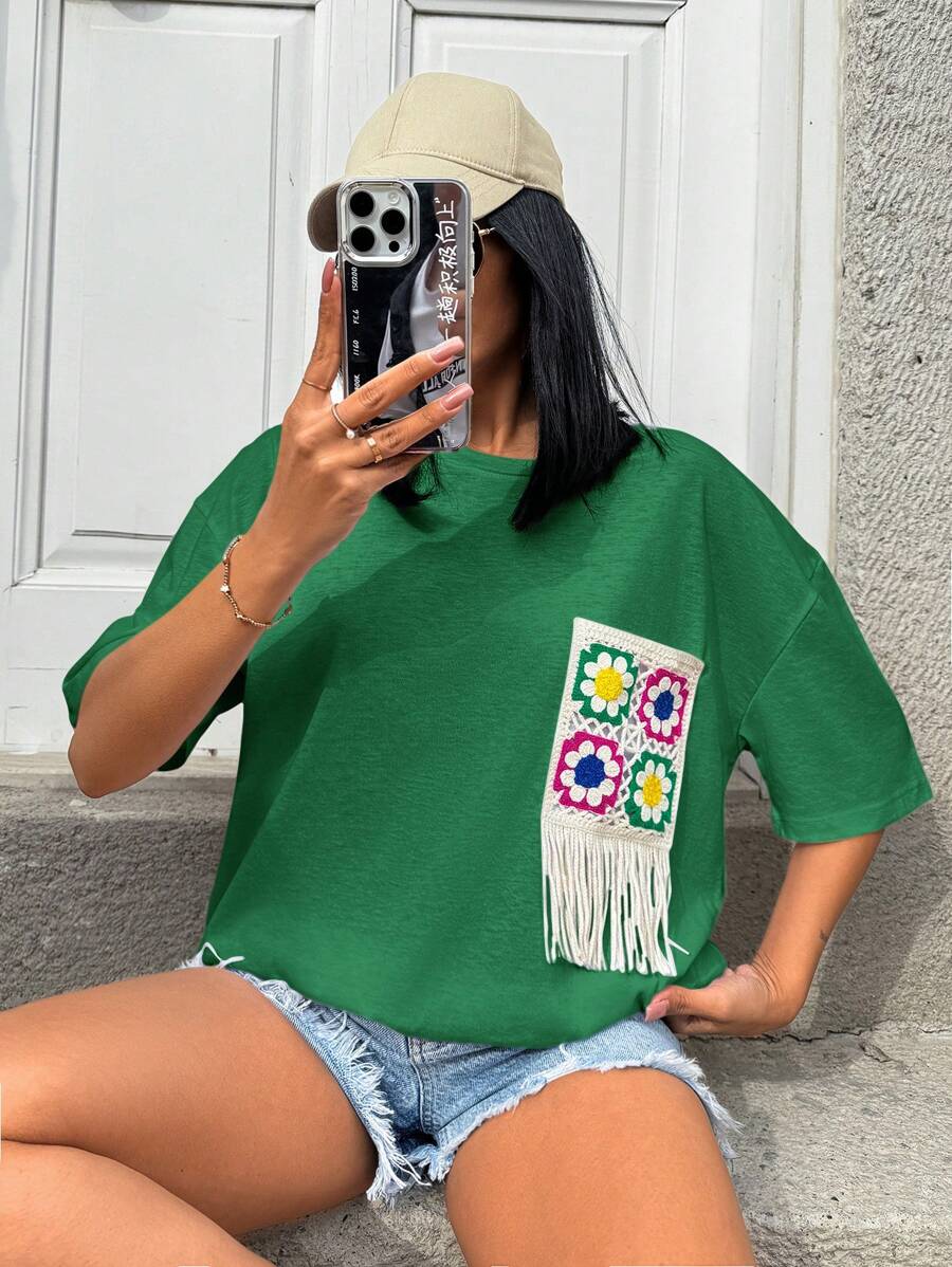 EURMUSE White T-Shirt With Embroidery Detail - Green - View 1