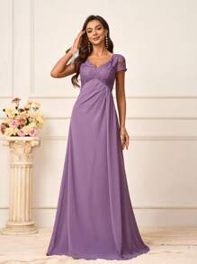 SHEIN Belle 女性簡約優雅深紫色蕾絲拼接雪紡連衣裙，深V領設計並飾有荷葉邊，A字型裙身，後方圓領設計，短袖罩肩，適合婚禮季節、母親節、畢業季節、正式場合，標準碼伴娘禮服 - 紫色 - 查看 4