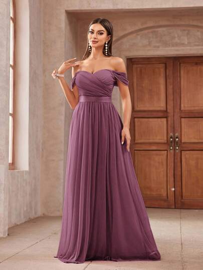 Aureia Vestido de dama de honor romántico y elegante con hombros descubiertos de malla, pliegues, cintura decorada con cinta y malla esponjosa