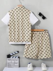 SHEIN Tween Boy 3入組寬鬆大學字印花背心，圓領短袖T恤和短褲套裝 - 卡其色 - 查看 2
