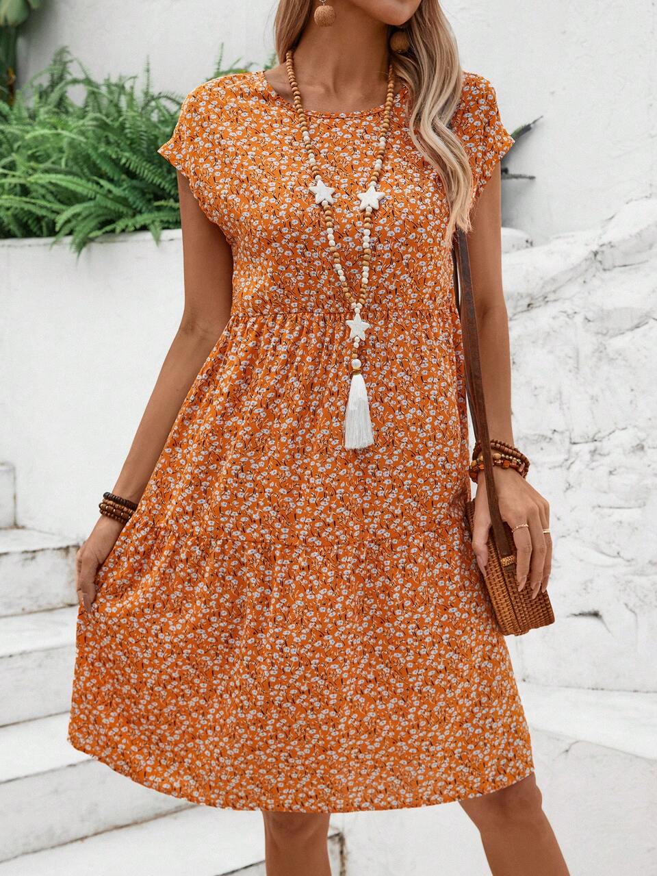 Women's Holiday Style Ditsy Floral Short Sleeve Dress