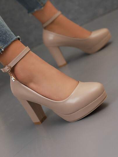 Zapatos de tacón alto con plataforma color caqui para otoño/invierno 2025, material de PU, zapatos para las cuatro estaciones con correa de tobillo, tacones gruesos, zapatos elegantes de oficina para mujer, tacones de mujer