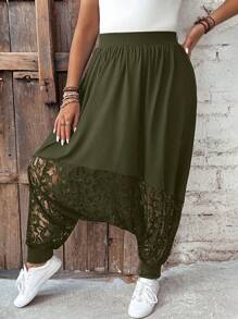 SHEIN LUNE Pantalon sarouel large de couleur unie pour femmes de grande taille avec décoration en dentelle et ourlet mi-mollet - Militaire verte - Voir 3
