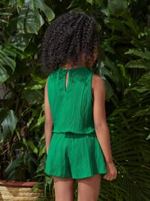 SHEIN Set aus gewebtem, einfarbigem Rundhals-Ärmellose-Top und gewebter, einfarbiger, loser Shorts für Kleine Mädchen