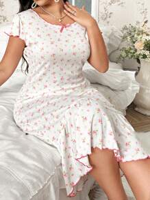 CottageSlumber 加大码睡裙睡衣裙，飘逸袖子，荷叶边，花卉拼布，舒适优雅