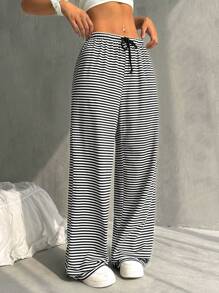SHEIN EZwear Pantalones casuales sueltos de punto a rayas con cordón ajustable, talla grande