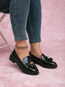 女款圓頭厚底麂皮加厚帶流蘇粗跟懶人鞋，寬碼扁平鞋底，適用於春秋季節