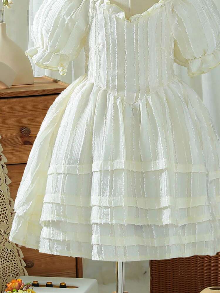 Tween Girl Sweet Ladylike Puff Sleeve Dress With Square Neckline, Empire Waist And Jacquard Fabric, Suitable For Parties, Dances And Weddings