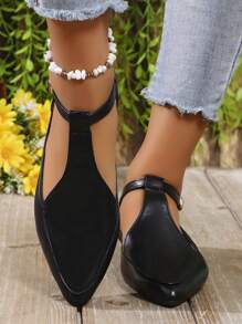 Women's Pointed Toe Flat Shoes With Gold Edge Buckle And Hollow Design - Black - View 1