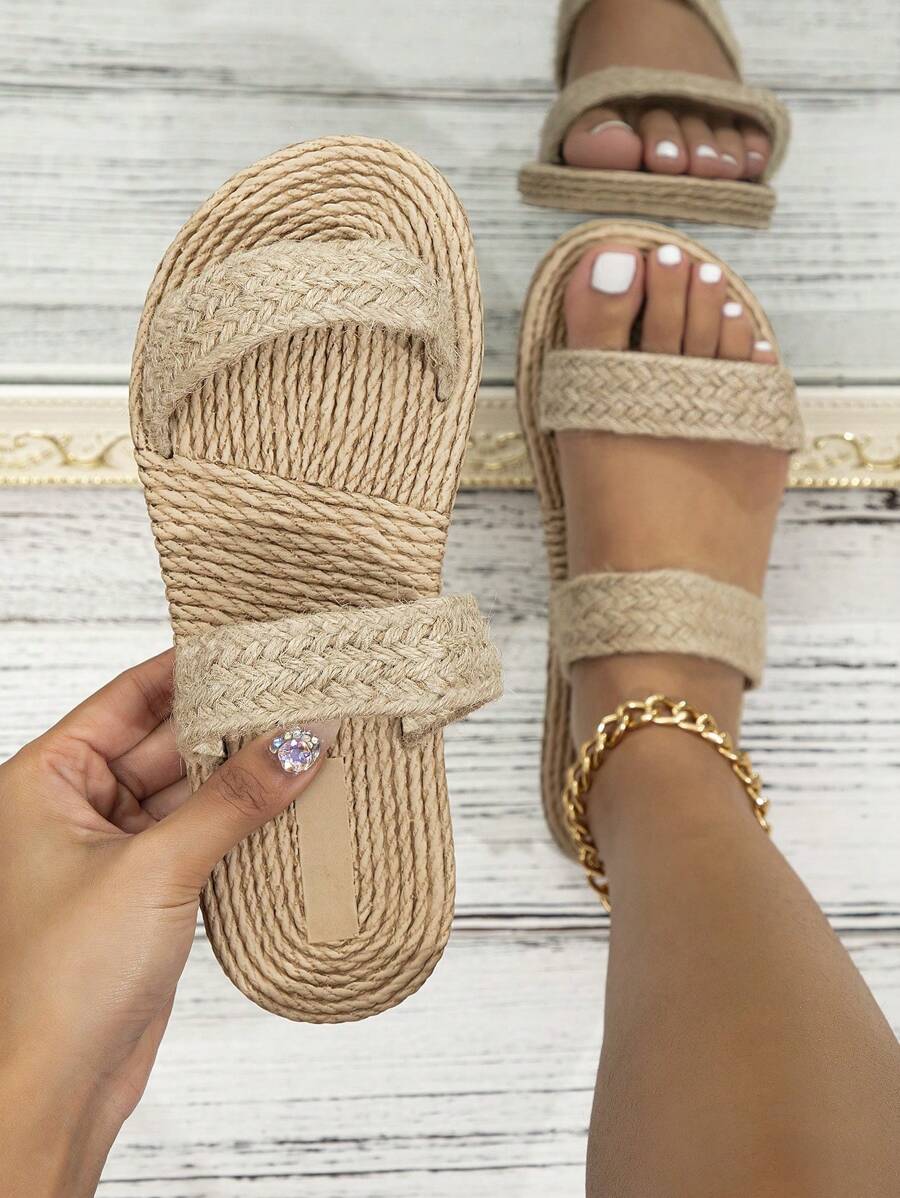 Của phụ nữ Dép phẳng Với Dệt Thiết kế Và Dây đeo đôi - Màu Khaki - Xem 1