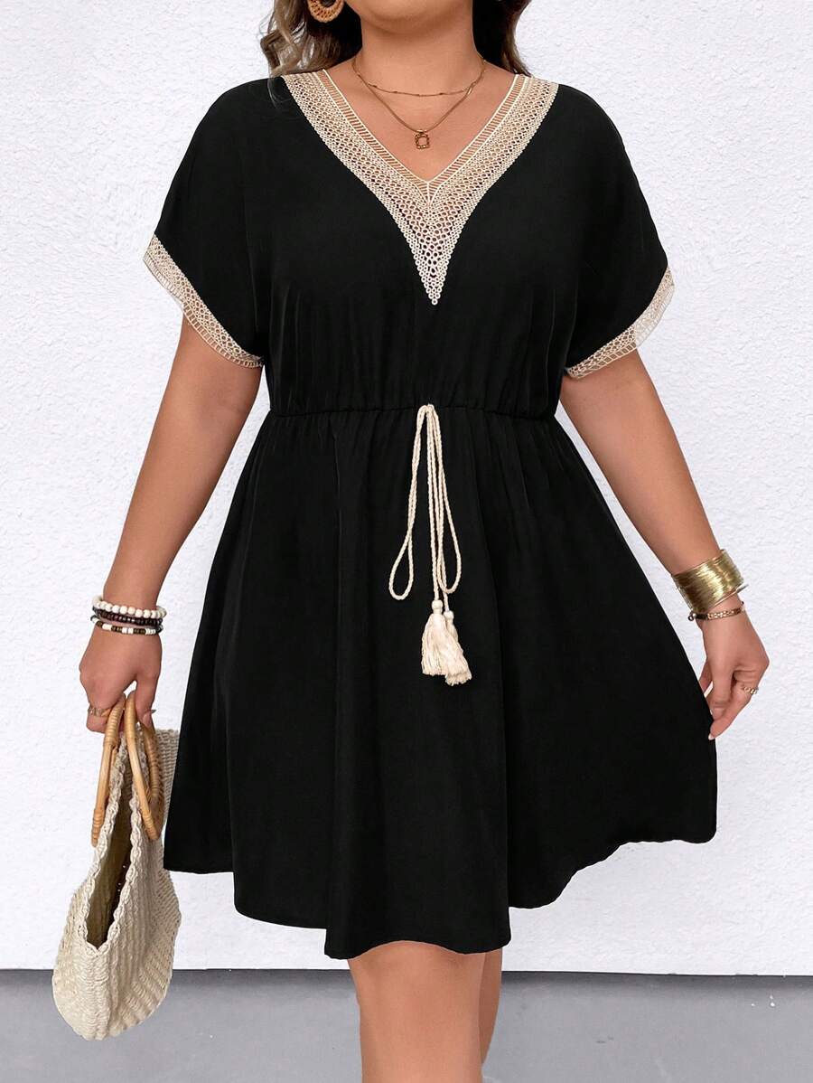 Truni Sometimesglam Plus Size Vacation Casual Color Block Lace Patchwork Batwing Sleeve Cinched Waist Dress, Summer, For Pear Triangle Body Shape - Black - View 1