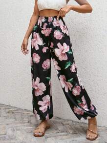 EURMUSE WOMEN BOTTOM FLOWER PRINTED COMFORT PANT - Black - View 3