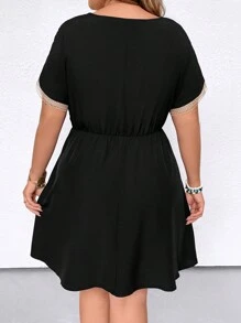 Truni Sometimesglam Plus Size Vacation Casual Color Block Lace Patchwork Batwing Sleeve Cinched Waist Dress, Summer, For Pear Triangle Body Shape - Black - View 2