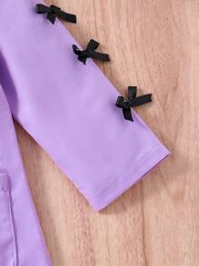 SHEIN 女孩通勤休閒時尚淺紫色西裝外套和裙子套裝
搭配經典的黑色百褶裙和白色短袖上衣，讓她的穿著風格更上一層樓。這款優雅時尚的服裝非常適合愛時尚和表達自我的孩子。 - 紫色 - 查看 8