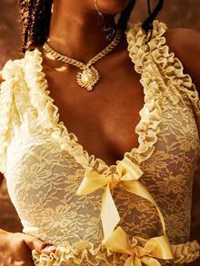 Bowknot Decorated Sleeveless Lace Dress With High Side Split, Perfect For Cocktail Party - Apricot - View 3