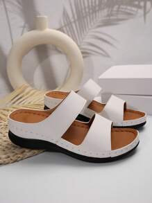Women's Fashionable White Metal Buckle Decor Wedge Platform Sandals, Hollow-Out Peep Toe Design, Reinforced Stitching, Soft Anti-Slip Soles, Casual Versatile Style