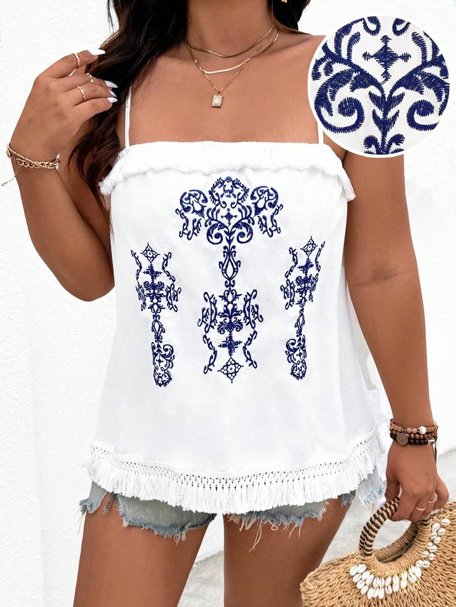SHEIN Clasi Plus Size Women Floral Embroidered Patchwork Fringed Loose Camisole Top For Vacation