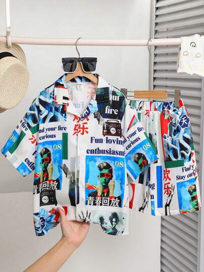 SHEIN 青少年男孩休閒街頭風寬鬆短袖襯衫和短褲套裝,全印刷中英文字符,針織