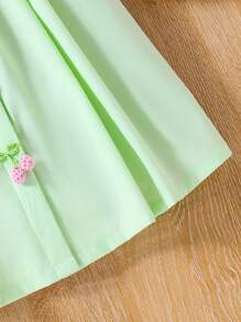 SHEIN Kleine Mädchen Landurlaub gewebtes Farbblock-Kleid mit gerafftem Peter Pan Kragen, Puffärmel, Falten und Kirschen Schmuck, Frühling/Sommer