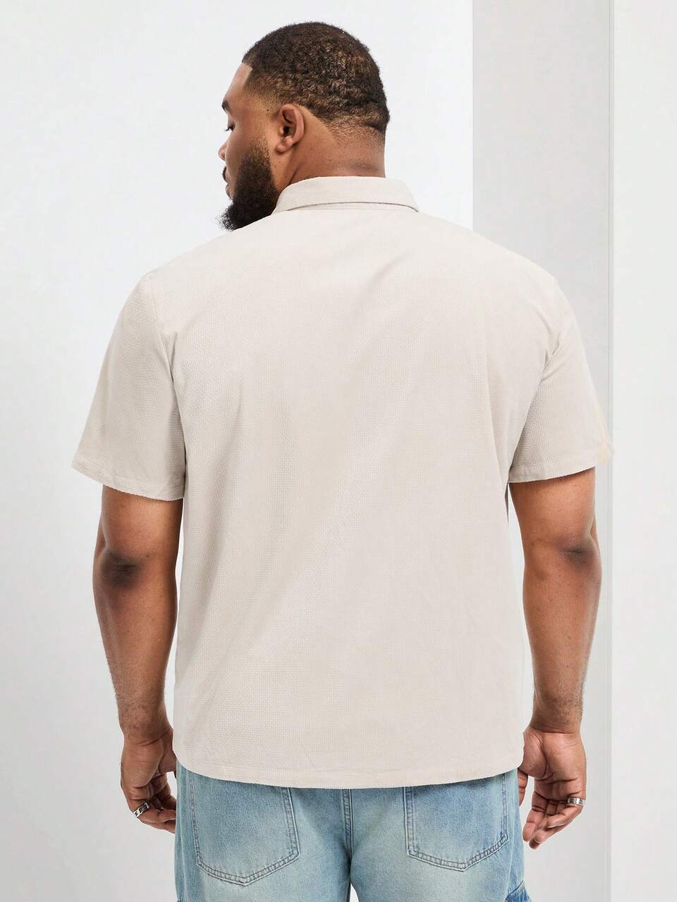 Men's Plus Size Simple Solid Color Short Sleeve Casual Shirt