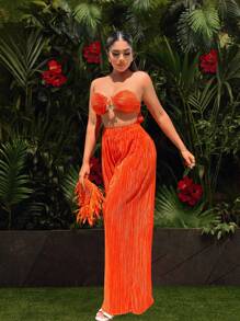 SHEIN SXY Conjunto de 2 piezas para el verano: Top sin tirantes naranja con escote y pantalones anchos naranja para vacaciones en la playa, ropa de mujer - Naranja Quemada - Ver 7