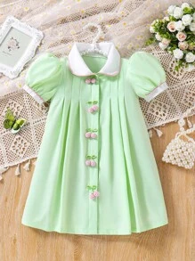 SHEIN Kleine Mädchen Landurlaub gewebtes Farbblock-Kleid mit gerafftem Peter Pan Kragen, Puffärmel, Falten und Kirschen Schmuck, Frühling/Sommer