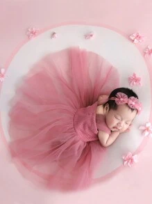 SHEIN Baby Girl 2pcs Pearls Headband And Net Yarn Knitted Dress Photography Props Costume Set - Pink - View 1