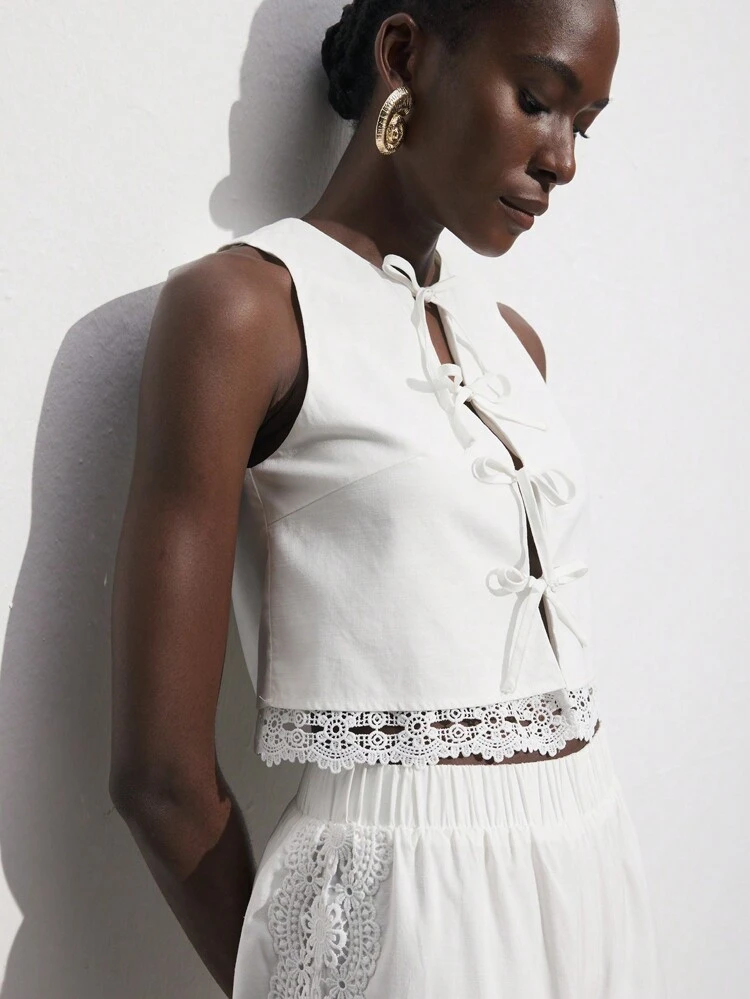 SHEIN Maija Women's White Bow Tie Decor Countryside Tops For Cruise, Travel, Vacation, Beach Party, Hollow Out Sexy Back Tank Top Romantic, Fashion, Versatile; Suitable For Summer Vacation, Comfortable, Bohemian Style, Beach Wear, Swimsuit Cover-Up, Stylish, Elegant, Casual, Simple Daily Wear, Country Style