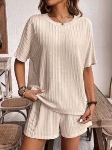 SHEIN Frenchy Damen Urlaub Set aus lässigem T-Shirt mit Fledermausärmeln und Shorts Einfarbig Textur - Aprikosenfarben - Übersicht 4