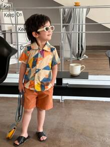 Young Boy Casual Holiday College Comfortable Colorful Printed Short Sleeve Shirt And Solid Color Shorts 2pcs Set