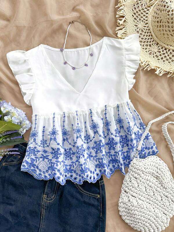 SHEIN Dreamara Tecido texturizado branco mangas curtas Fungus Edge Doll A Swing Romântico Casual Férias Senhoras Camisa Camisa Manga Curta Com Babados e Formato A, Romântico e Casual Férias Top Feminino