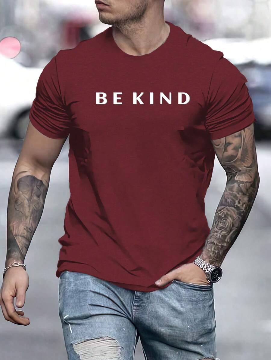 Camiseta gráfica para hombre con el lema "Sé amable" - Burdeos - Ver 1