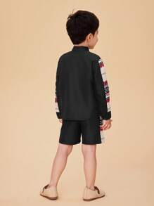 SHEIN 2入組年輕男孩時尚拼接印花設計套裝，包括長袖襯衫和休閒短褲，適合春夏郊遊和休閒度假 - 黑色 - 查看 2