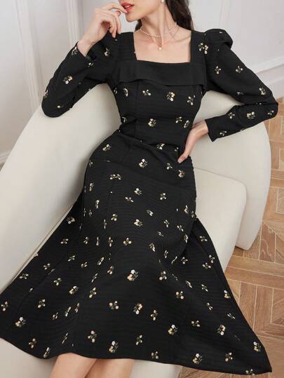 Modelyn 女式花卉印花长袖方领朴素连衣裙